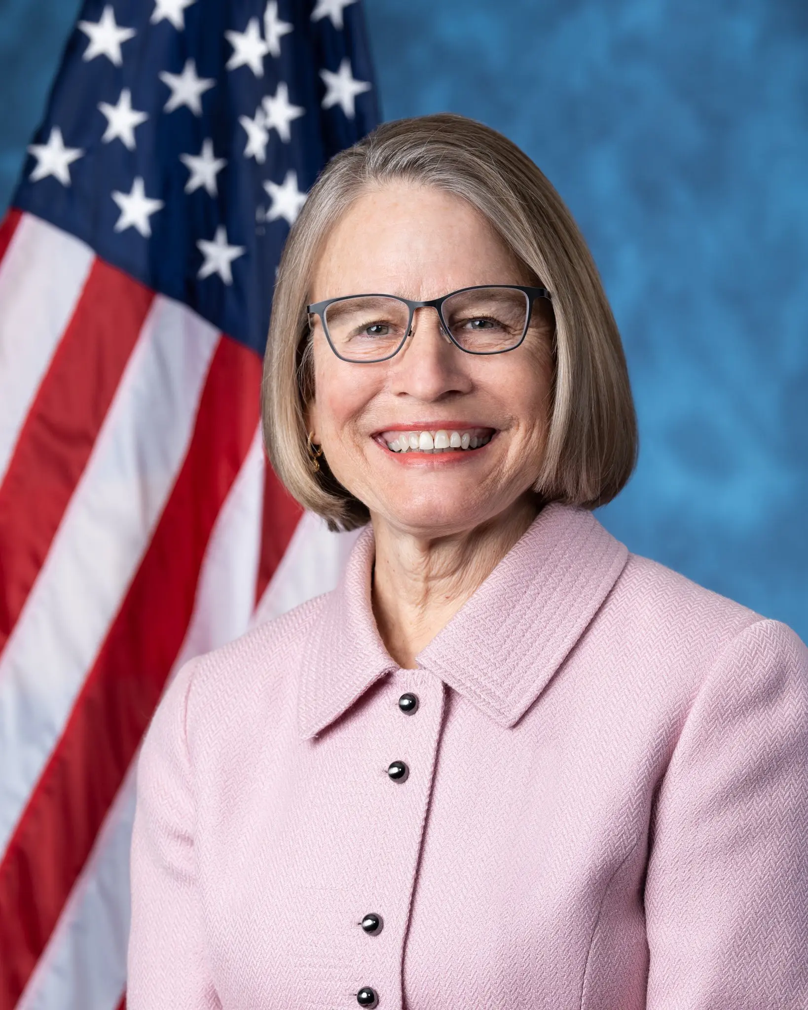 Portrait of Mariannette Miller-Meeks