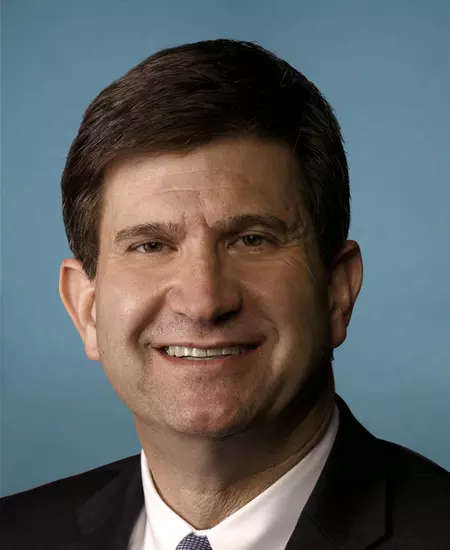 Portrait of Bradley Schneider