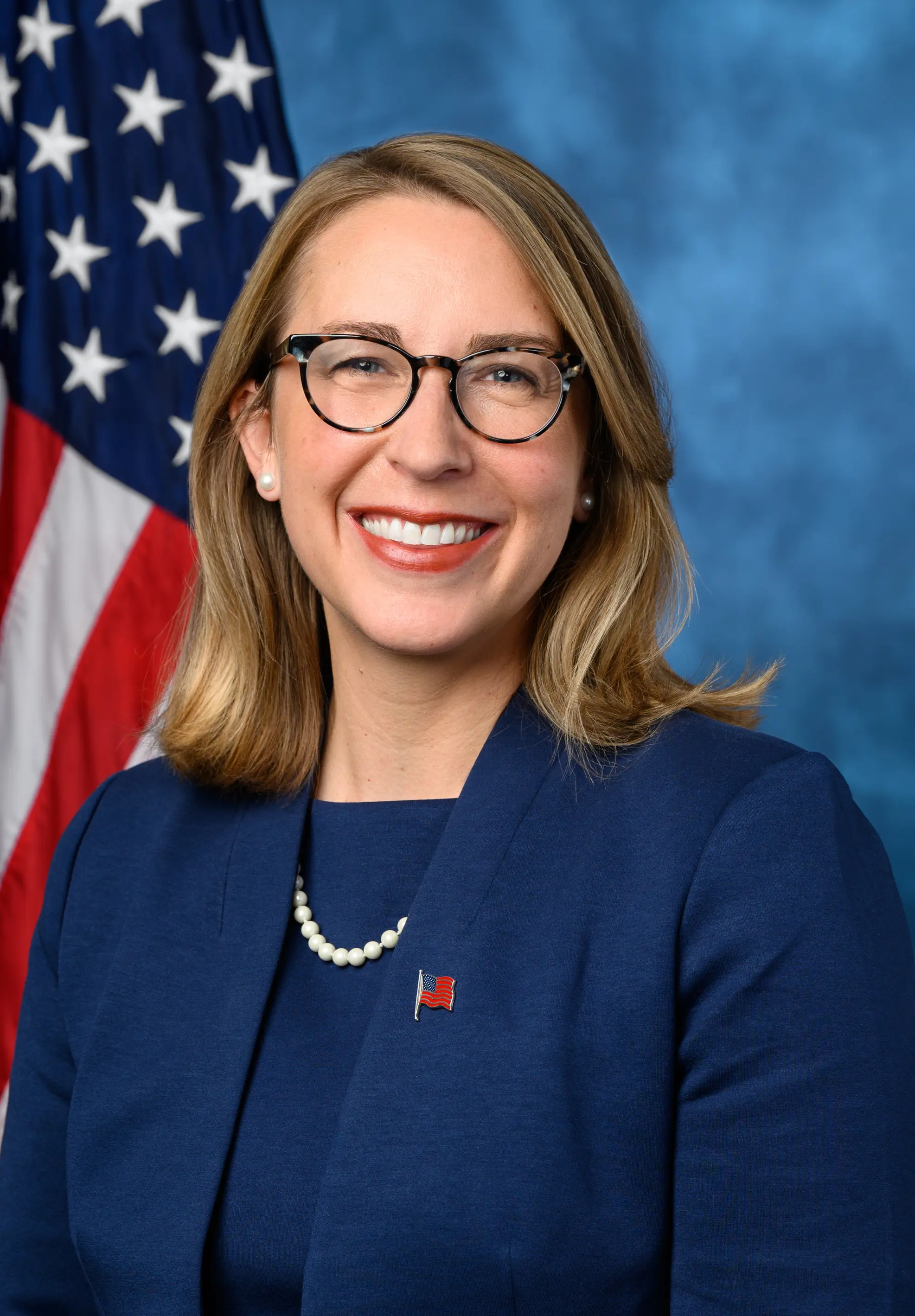 Portrait of Hillary Scholten